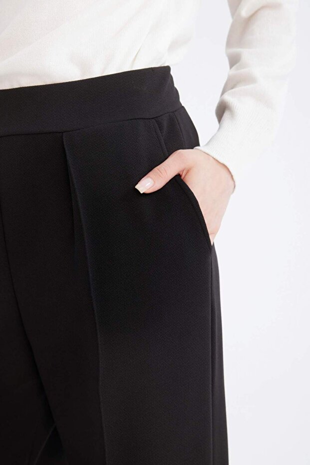 Relax Fit Beli Lastikli Basic Düz Krep Pantolon D6884AX24WN - 6