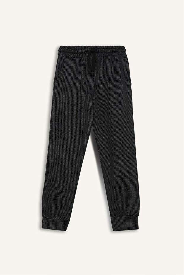 طقم للأولاد مكون من قطعتين D7869A8NS - 8