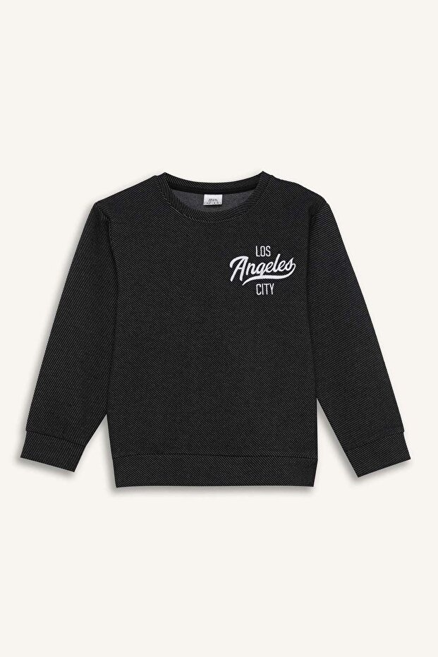 طقم للأولاد مكون من قطعتين D7869A8NS - 7