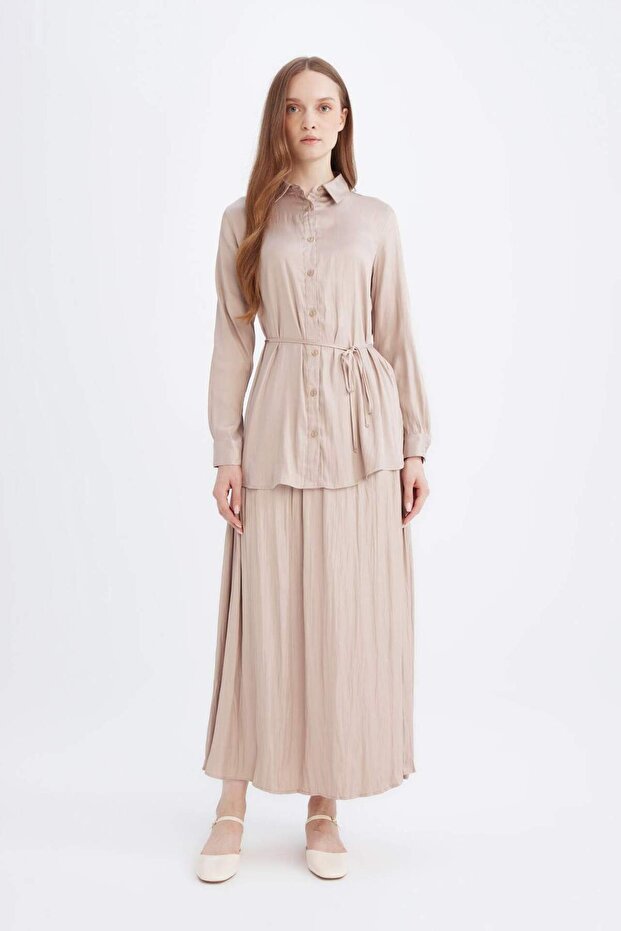 A-Linie Basic-Maxirock aus einfarbigem Satin D2139AX24WN - 1