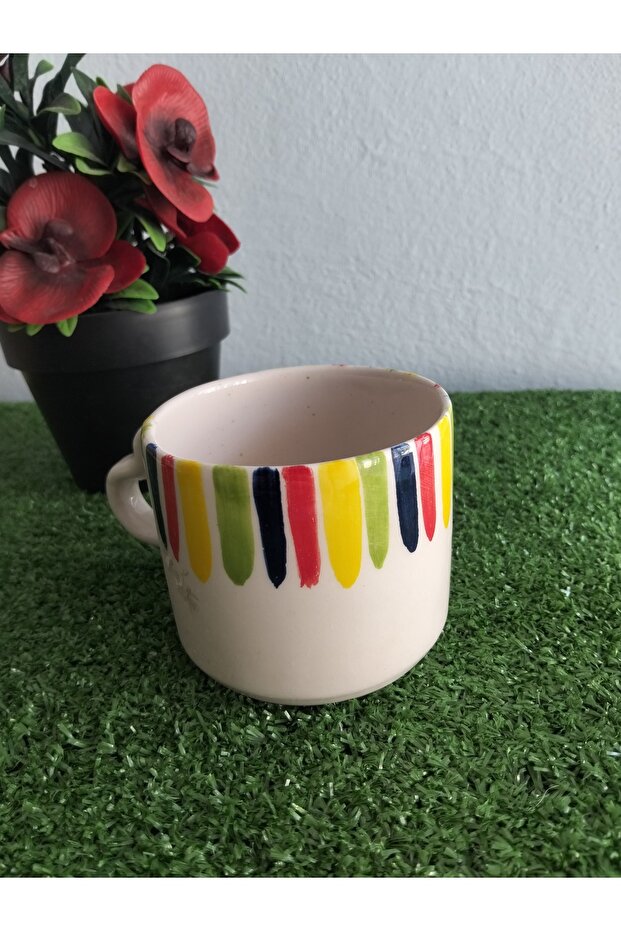 فنجان قهوة 'قوس قزح' 🌈 " - 3
