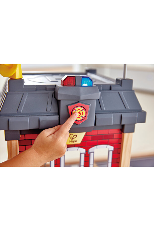 لعبة محطة إطفاء المدينة متعددة المستويات وعربة الإطفاء - 6