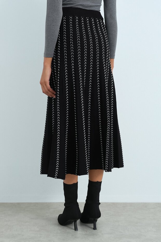 Simli Piliseli Triko Etek Siyah - 3