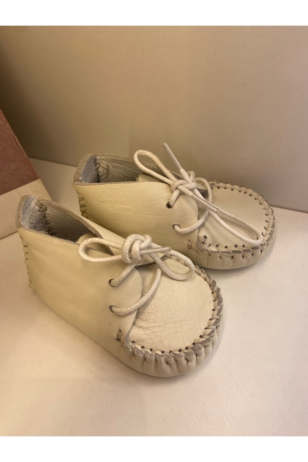 حديثي الولادة أبيضون - 3