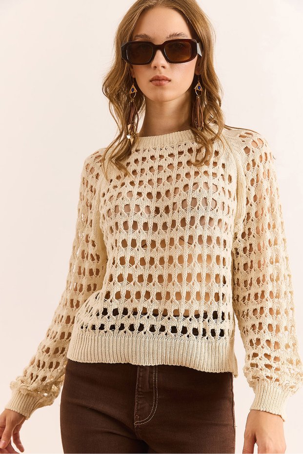 Women's Ecru Crew Neck Perforated Seasonal Knitwear Blouse Blz-19003125