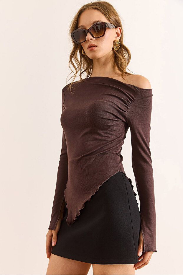 Women's Brown Boat Neck Cuff Slit Soft Touch Blouse Blz-19003112