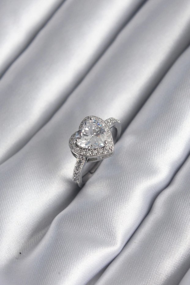 Brass Silver Color Zircon Stone Heart Charm Model Women's Ring