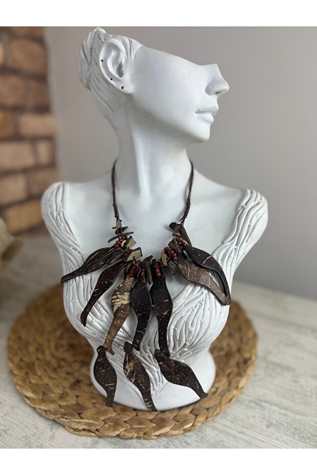 Ahşap tasarım el yapımı kolye - 1