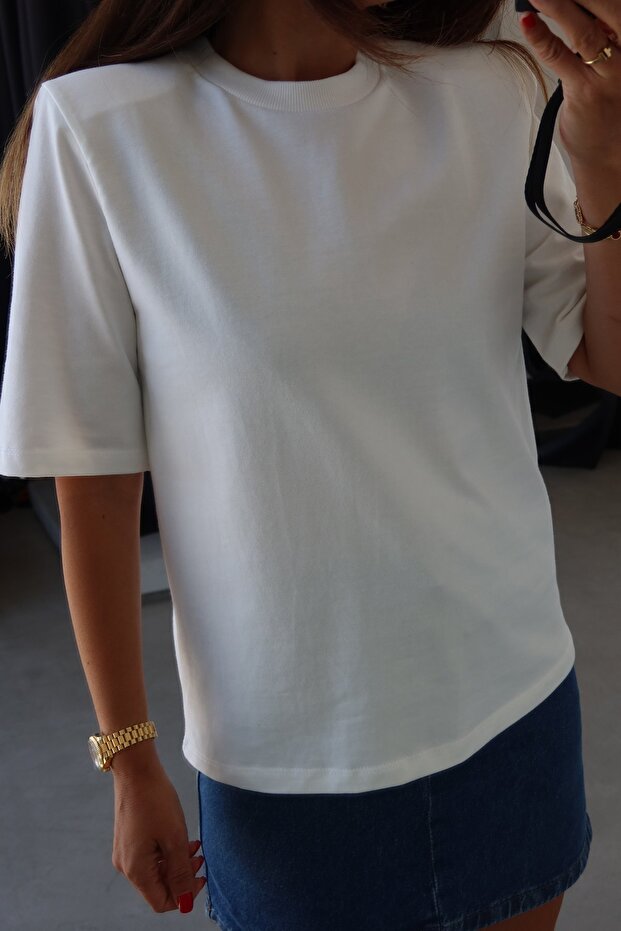Omuzu Vatkalı Basic Tişört - 2
