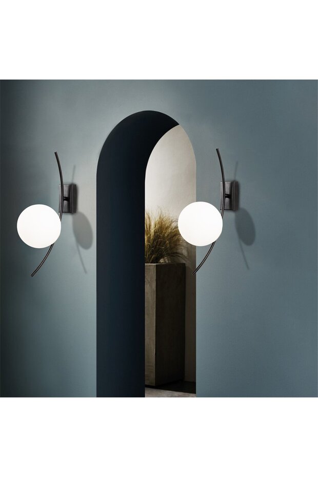 Decorative Single Glass Wall Sconce with Tufts in Black, Ambiance Lighting Hilal-3821
