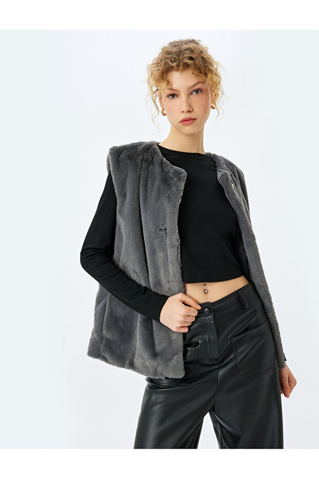 Faux Fur Crew Neck Buttoned Sleeveless Vest