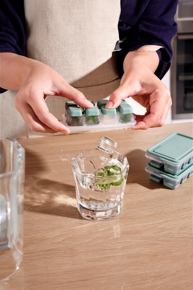 12 Chamber Push-Pull Icebox & Ice Container White - 2