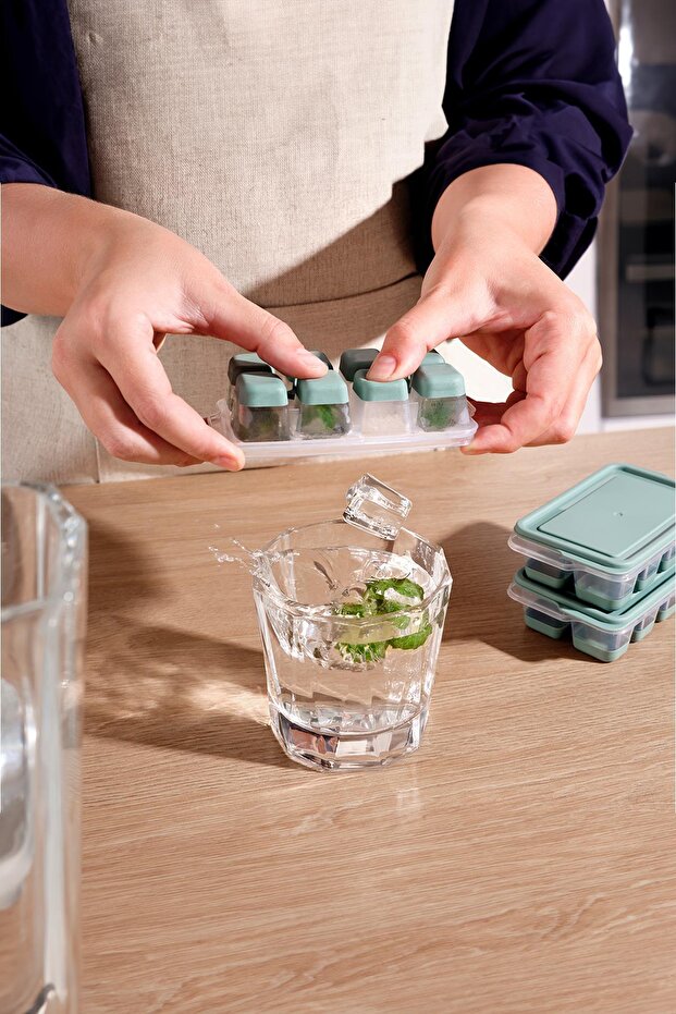 12 Chamber Push-Pull Icebox & Ice Container Blue - 2