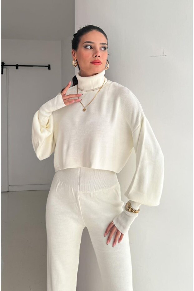 Turtleneck Finger-Locking Bottom Top Knitwear Suit