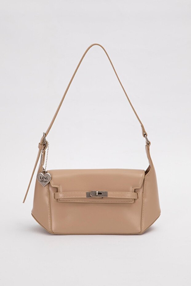 Mink Heart Accessory Detailed Shoulder Bag