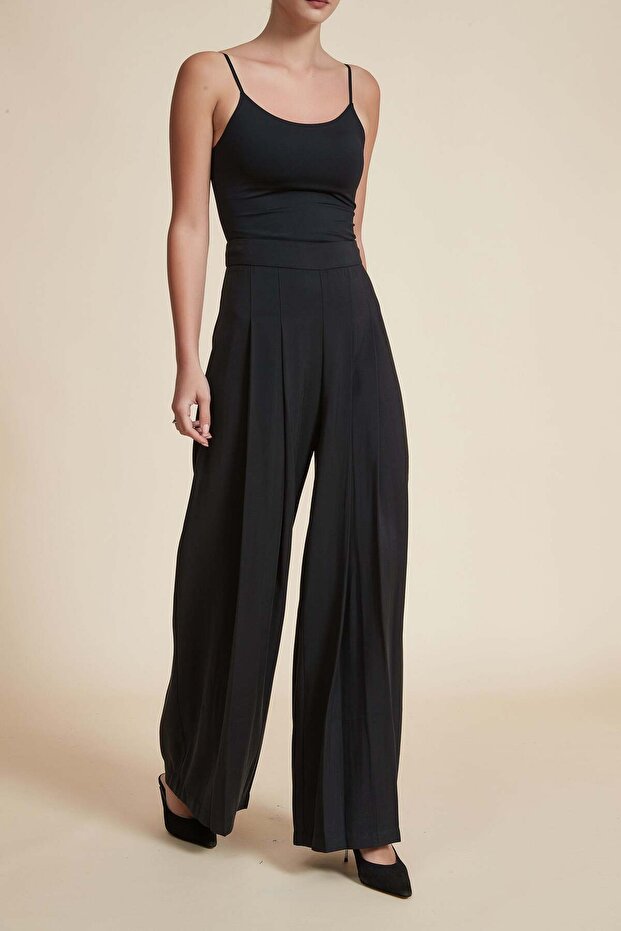 Solid Wide-Leg Pants - 5