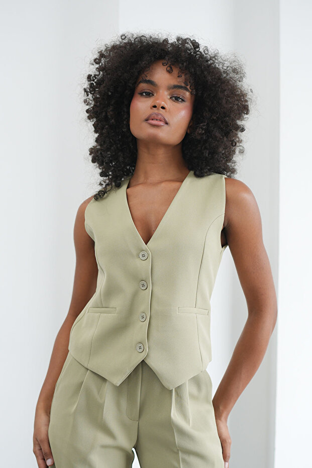 Classic Buttoned Vest - 2