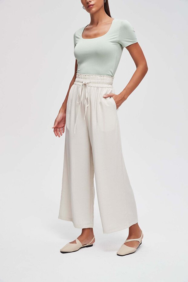 Solid Wide-Leg Pants - 1