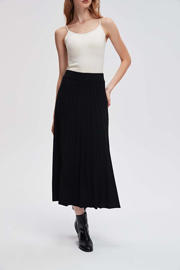 Solid Ribbed Midi Skirt - 4