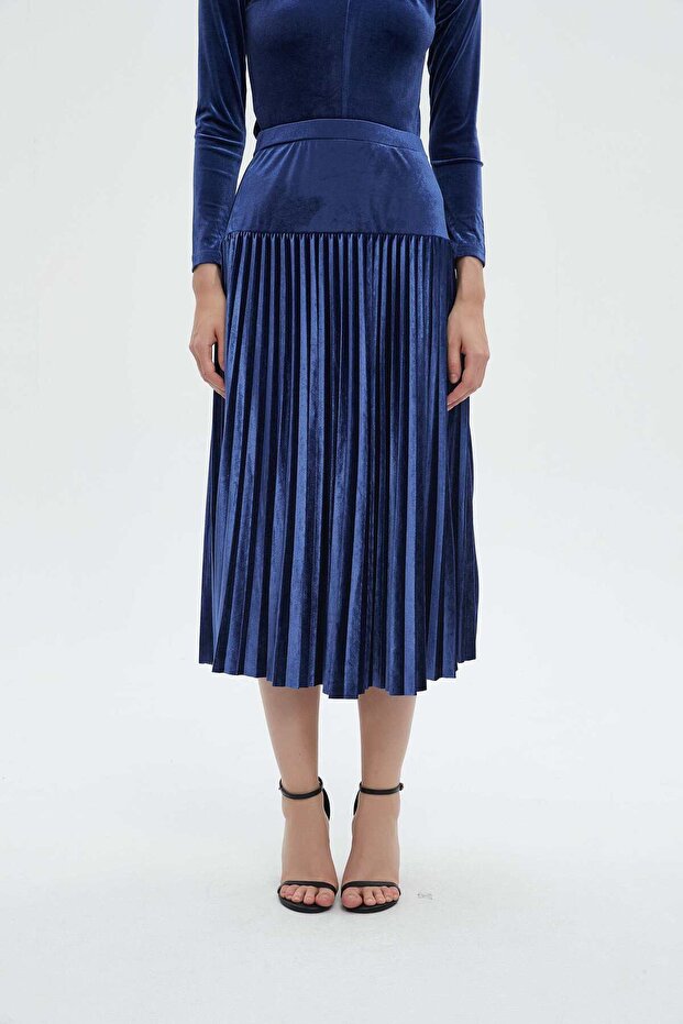 Pleated Solid Midi Skirt - 1