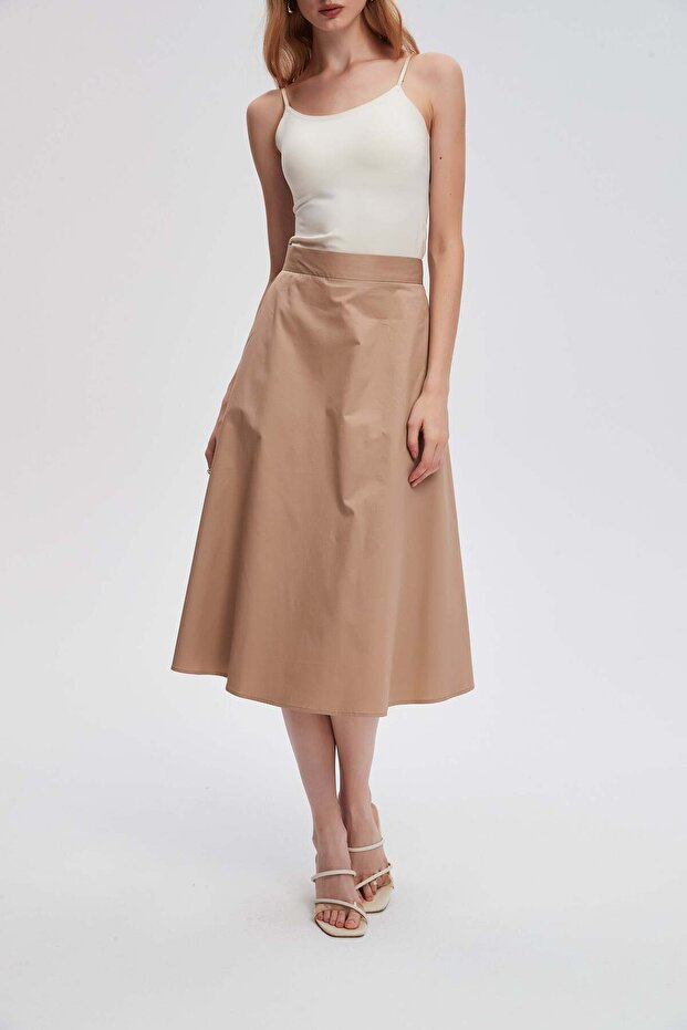 تنورة متوسطة الطول واسعة - 5