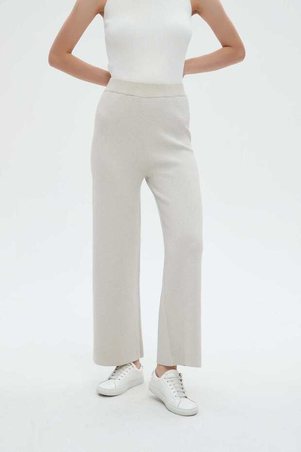 بنطلون نسائي سادة بقصّة بوت كات - 2