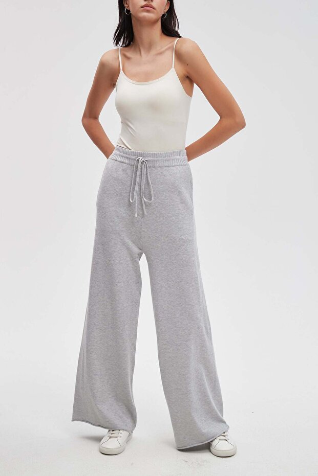 Solid Wide-Leg Pants - 1