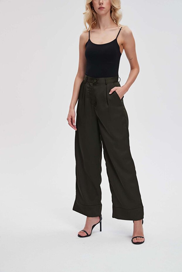 Solid Wide-Leg Pants - 1