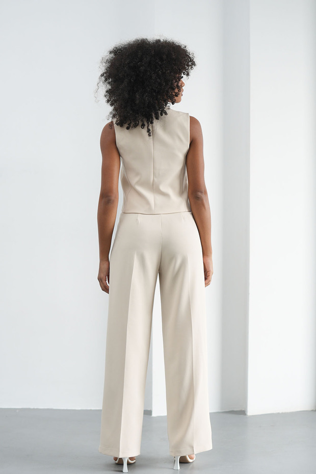 سترة كلاسيكية بأزرار - 4