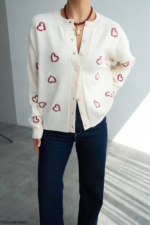 Women's Heart Embroidered Long Sleeve Knit Cardigan