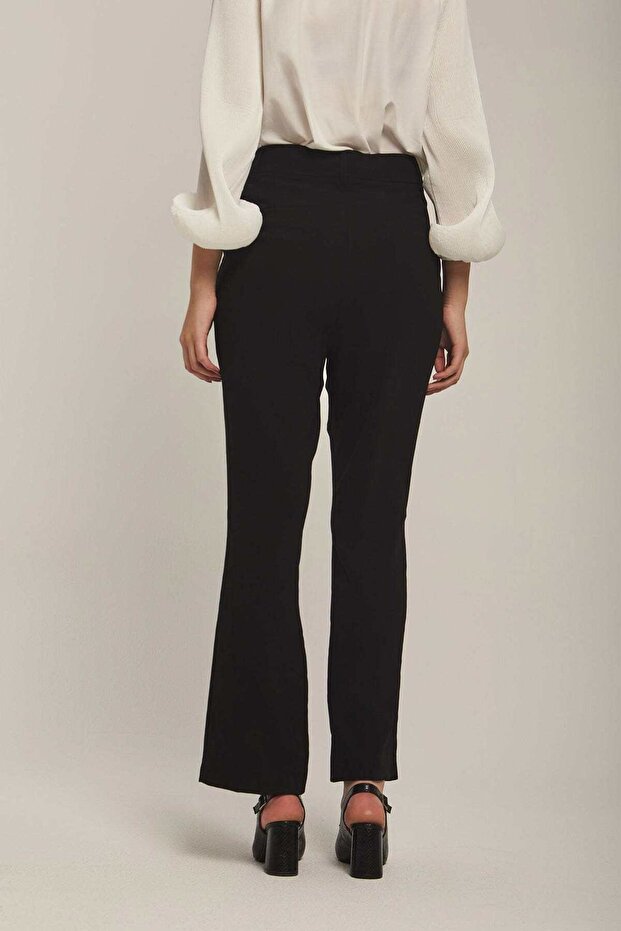 Solid Wide-Leg Pants - 4