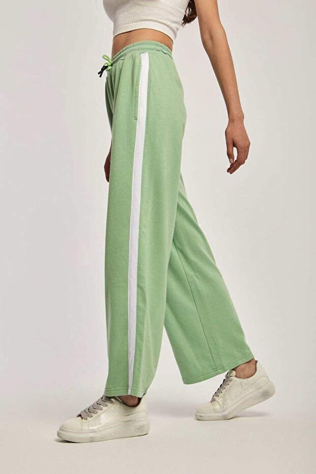 بنطلون مخطط جانبي سادة - 3