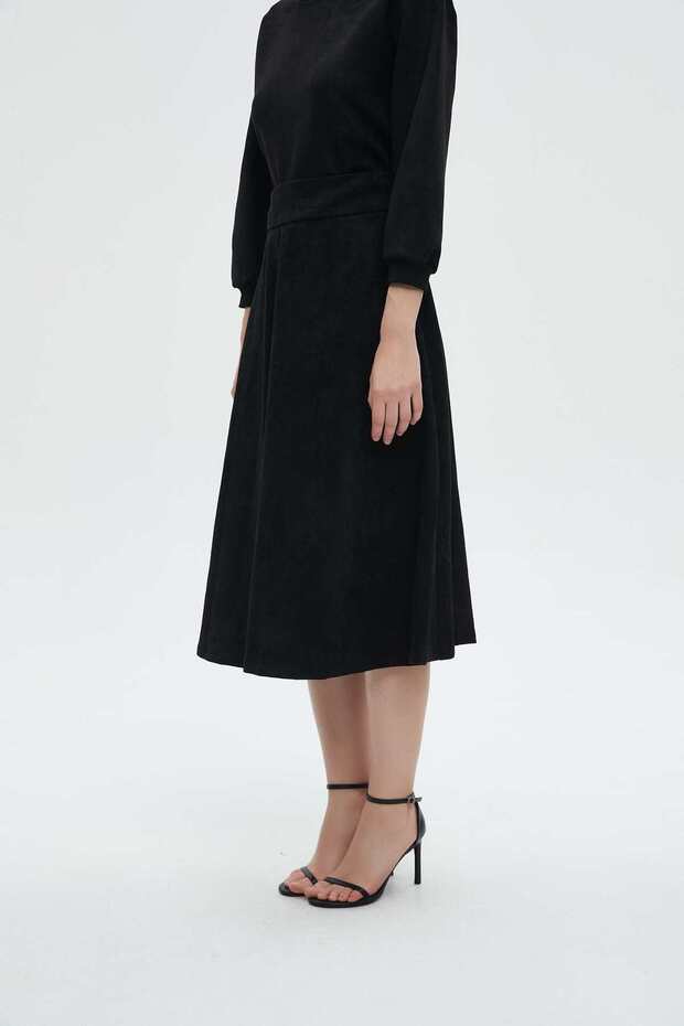 Solid Ruffled Midi Skirt - 3