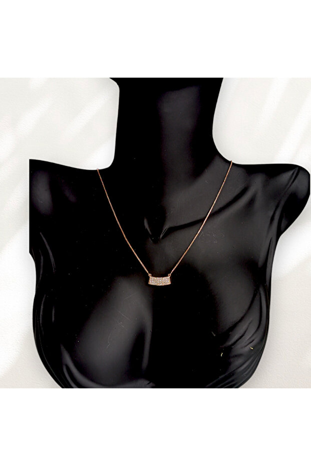 قلادة حجرية - 1