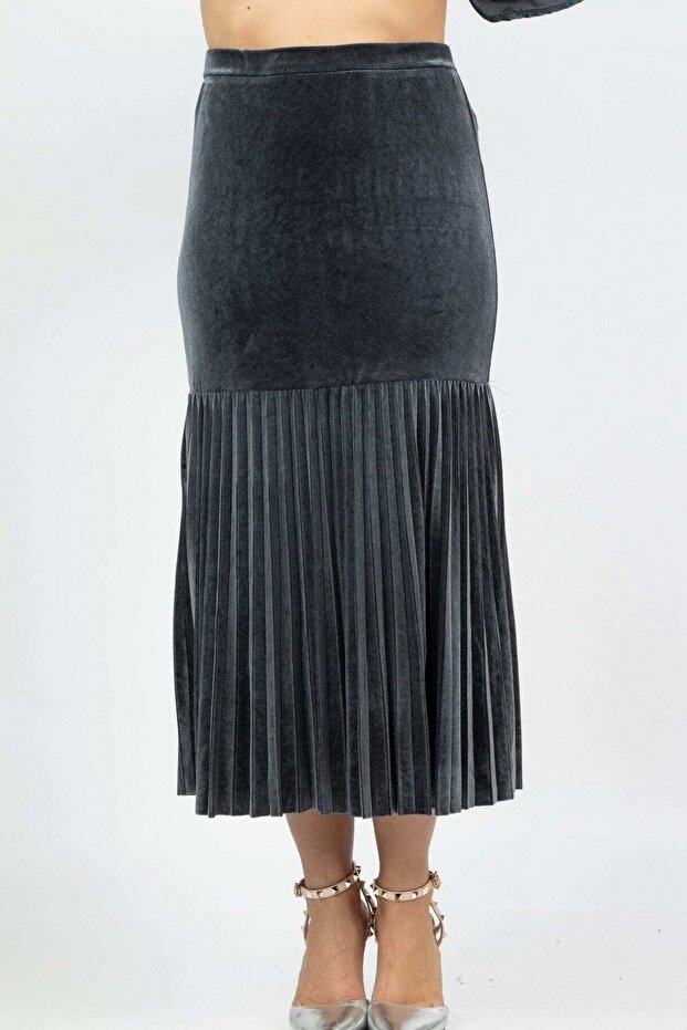 تنورة ميدي مطوية سادة - 1