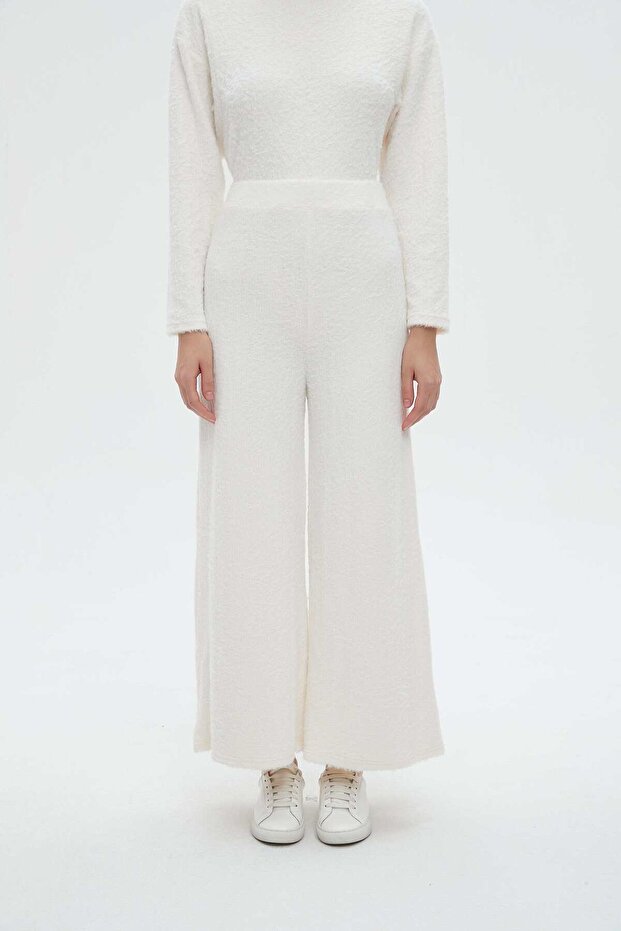 بنطلون مريح وطويل بقصة مستقيمة - 1