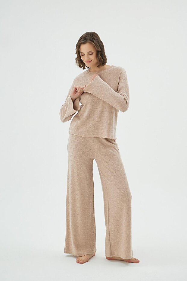 Women's Long Sleeve Wide Leg Beige Pajama Set C7T7N961