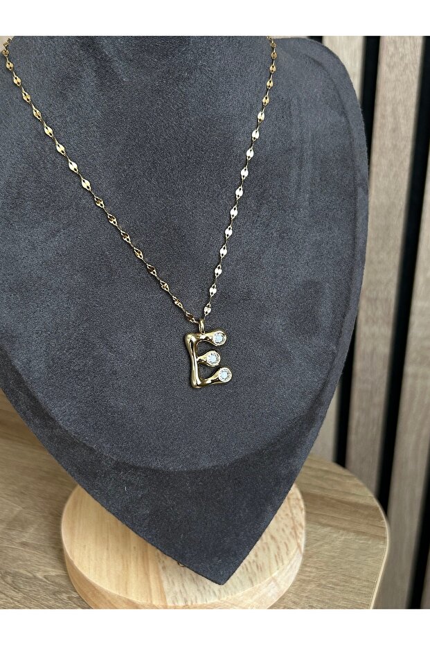 E Harfli Çelik Kolye - 3