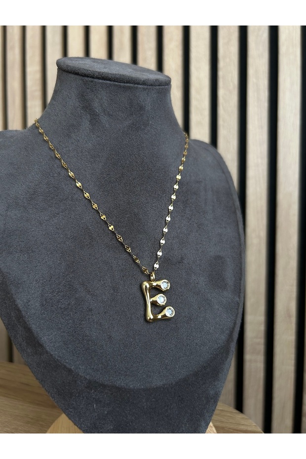 E Harfli Çelik Kolye - 1