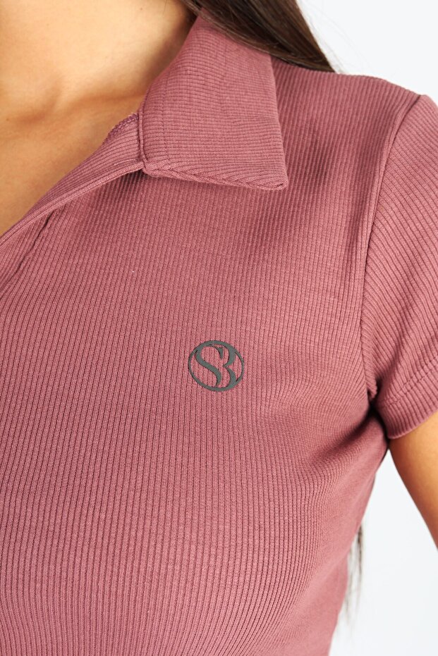 تي شيرت بياقة بولو وقميص داخلي بفتحات - 6