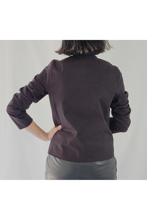 سترة منسوجة بأزرار - 6