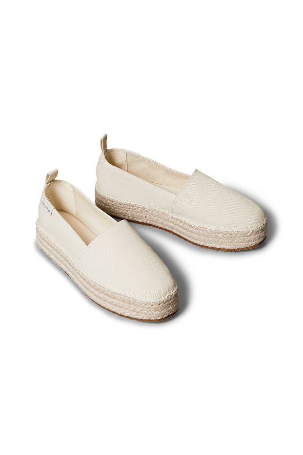 Women Pistachio Canvas Slip-On Platform Espadrilles - 2