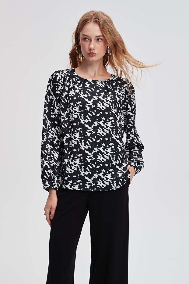 بلوزة مطبوعة بأكمام طويلة - 3