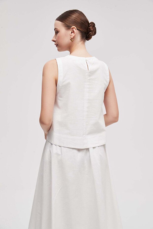 Solid Sleeveless Top - 5