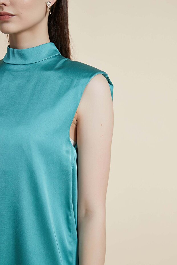 Solid Sleeveless Top - 4