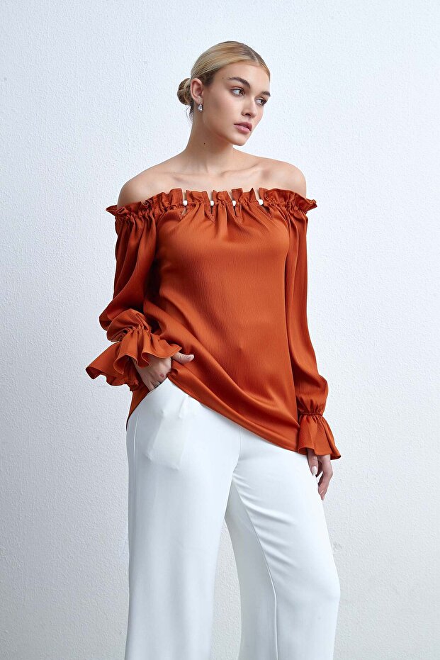 بلوزة سادة بأكمام طويلة وأكتاف مكشوفة - 2