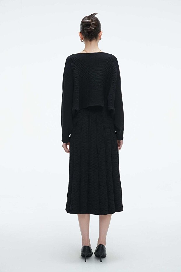 Solid Long-Sleeve Top - 7