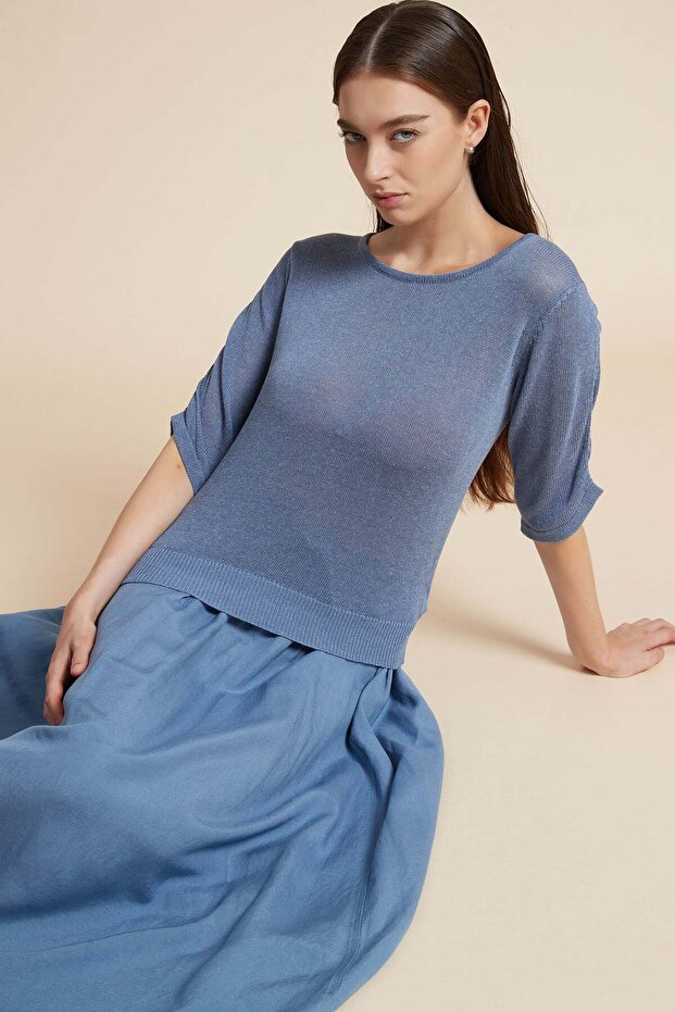 بلوزة سادة بياقة دائرية وأكمام نصفية - 2