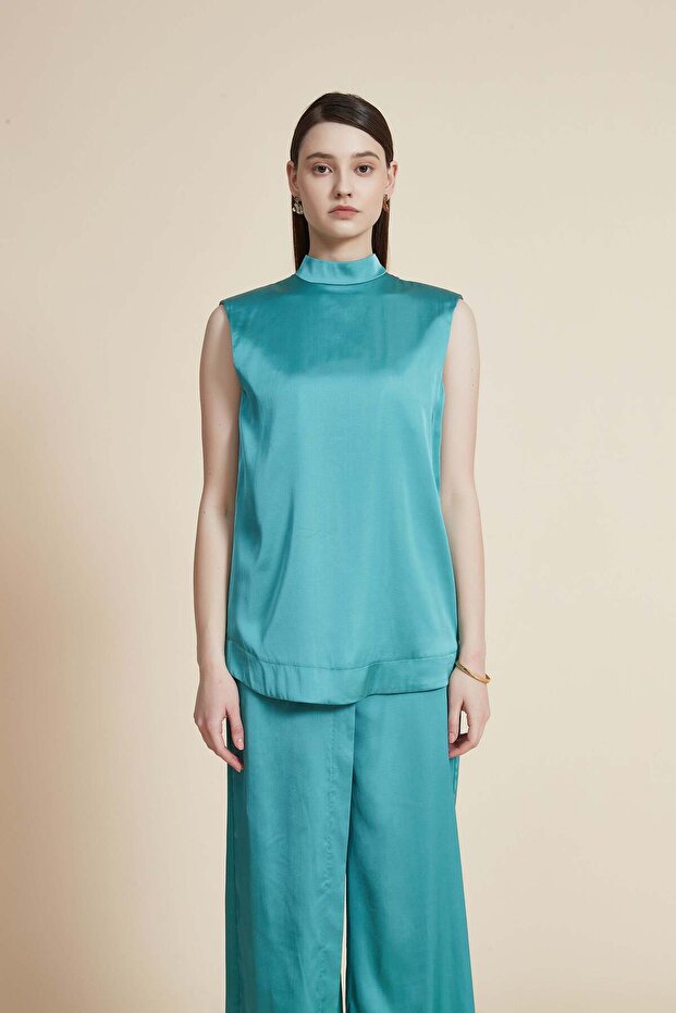Solid Sleeveless Top - 3