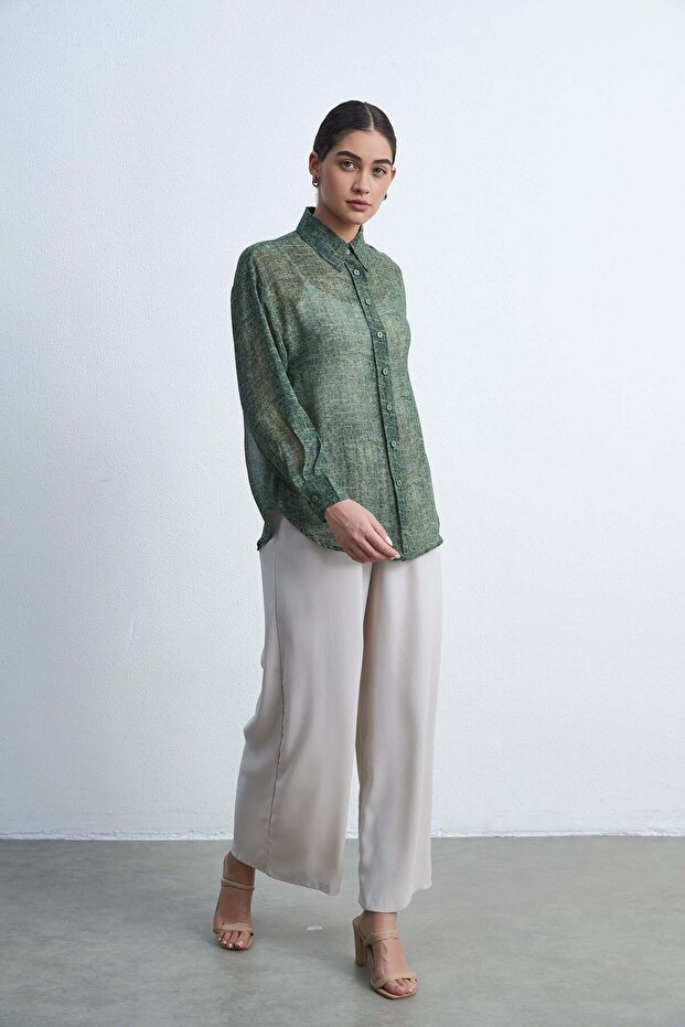 قميص سادة بأكمام طويلة وأزرار - 3